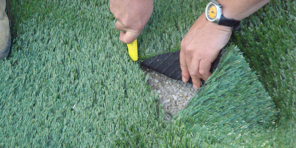 The Cheapest Way of Installing Synthetic Grass